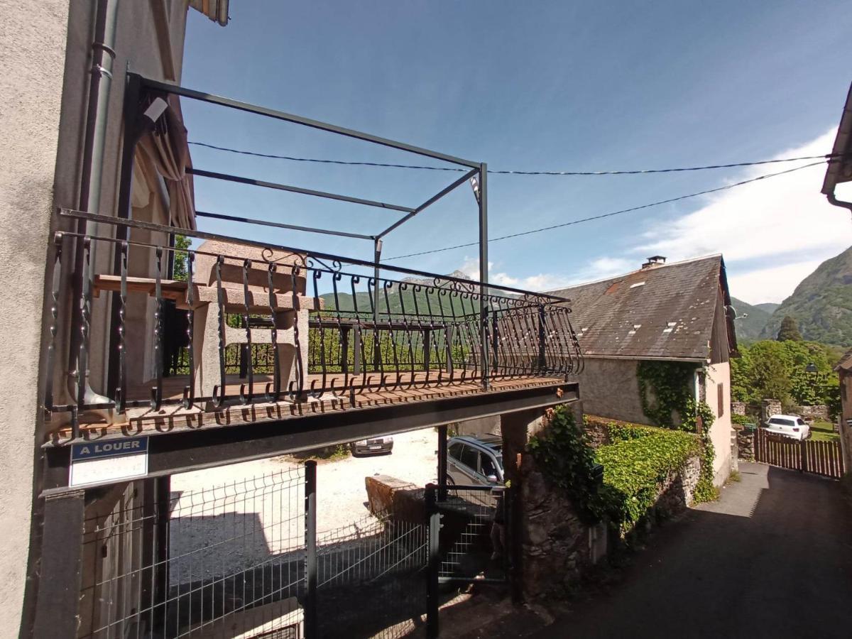 Maison Calme Et Lumineuse Cierp Exterior foto